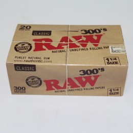 Raw Classic  300'S    1 1/4  Size /  20 Per Box 